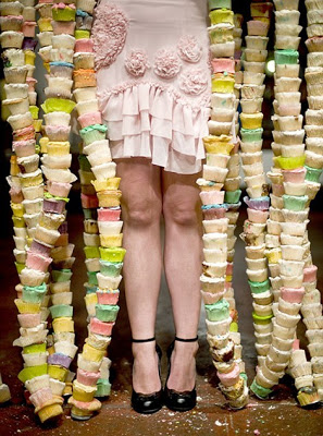 Έψησε 13.000 cupcakes για να κάνει… τέχνη - Φωτογραφία 7
