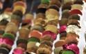 Έψησε 13.000 cupcakes για να κάνει… τέχνη - Φωτογραφία 8
