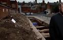Βασιλικό πτώμα βρέθηκε θαμμένο κάτω από πάρκινγκ στη Βρετανία