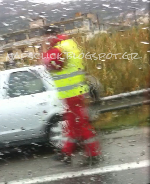 Σφοδρή σύγκρουσης Νταλίκας με Ι.Χ αυτοκίνητο στην Εθνική Οδό Κορίνθου - Πατρών - Φωτογραφία 9