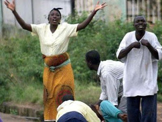 Φρίκη στη Νιγηρία: Μπήκαν μέσα στα σπίτια και έσφαξαν 15 χριστιανούς...Αυτοί είναι που ζητάνε να γίνει τζαμί στην Αθήνα? - Φωτογραφία 1