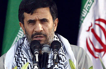 Αχμαντινετζάντ: Επέκρινε την επιβολή των ισλαμικών αξιών στον λαό - Φωτογραφία 1