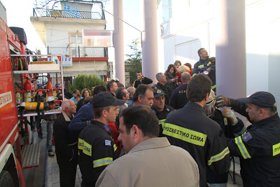 Βαρθολομιό: Φωτιά σε σούπερ μάρκετ στο κέντρο της πόλης - Φωτογραφία 3