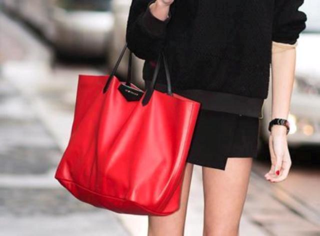 Fashion trend: Βάλτε χρώμα στην τσάντα σας ακόμη και το χειμώνα - Φωτογραφία 9