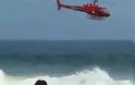 Ελικόπτερο πέφτει σε απόσταση αναπνοής από παραλία γεμάτη κόσμο! [video]