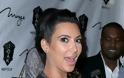 Kim Kardashian: Γιόρτασε την Πρωτοχρονιά με φιλιά και ερωτική εξομολόγηση… - Φωτογραφία 6