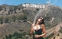 Η Cindy Crawford λούζεται με σαμπάνια… με φόντο το Hollywood