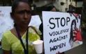 Ινδία: Τον απαγχονισμό των δραστών ζητεί ο πατέρας της φοιτήτριας