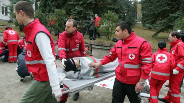 Για μεγάλες κοινωνικές συγκρούσεις στην Ευρώπη ετοιμάζεται ο Ερυθρός Σταυρός - Φωτογραφία 1