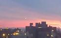 Άγνωστα φώτα που αναβοσβήνουν πάνω από τη Νέα Υόρκη - 31 Δεκέμβρη 2012