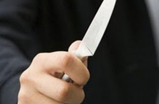 Αγρίνιο: Έβγαλε μαχαίρι και πήρε τα λεφτά - Φωτογραφία 1