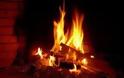 Πάτρα-Τώρα: Στις φλόγες τυλίχθηκε κι άλλη καμινάδα