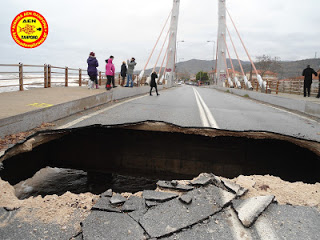 Ξεκίνησε η προκαταρκτική εξέταση για την κατάρρευση τμήματος της γέφυρας Αγιοκάμπου μετά από τη μήνυση του Κινήματος Δεν Πληρώνω - Φωτογραφία 1