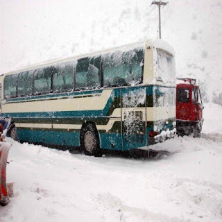 Κρήτη: Λεωφορείο των ΚΤΕΛ, κατέβασε και παράτησε στα χιόνια ανήμπορη γυναίκα! - Φωτογραφία 1