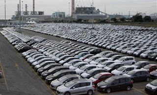«Βουτιά» 38,5% στις πωλήσεις αυτοκινήτων το 2012 - Φωτογραφία 1