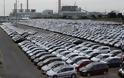 «Βουτιά» 38,5% στις πωλήσεις αυτοκινήτων το 2012