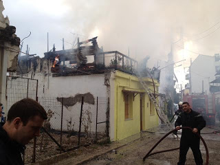 Πάτρα: Φωτιά σε σπίτι στην περιοχή του Ψάχου - Φωτογραφία 1
