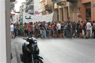 Πάτρα: Πορεία αλληλεγγύης στις καταλήψεις κτιρίων - Κόλαση η Αγίου Ανδρέου - Φωτογραφία 1