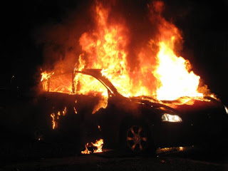 Εμπρηστική επίθεση σε αυτοκίνητο του Υπουργείου Εξωτερικών στην Ξάνθη! - Φωτογραφία 1