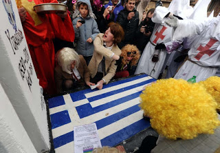 Συνεχίστηκαν και φέτος τα καραγκιοζιλίκια των Σκοπιανών εναντίον της Ελλάδας στην Βέβτσανη (Φωτογραφίες) - Φωτογραφία 2