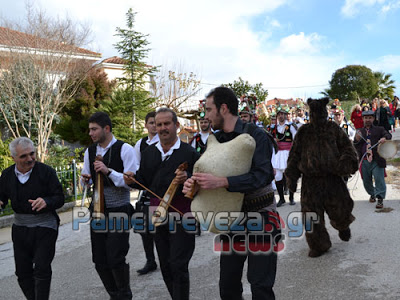 Πρέβεζα: Αναβίωσε το δρώμενο των Μωμόγερων για πρώτη φορά στην Ν. Σινώπη [video] - Φωτογραφία 5