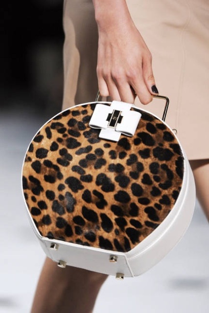 Fashion trend: Leopard αξεσουάρ - Φωτογραφία 11