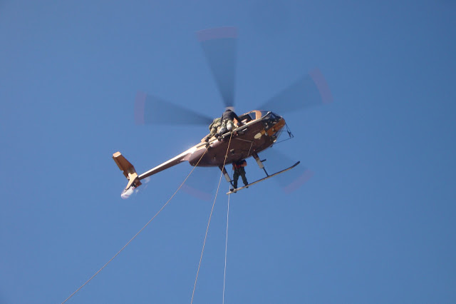 Άσκηση καταρρίχησης της Μονάδας Εφέδρων Καταδρομών Μ.Ε.Κ. απο ελικόπτερο - Φωτογραφία 34