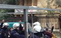 Εισβολή της αστυνομίας σε κατάληψη στην οδό Λέλας Καραγιάννη - Προσαγωγές 14 ατόμων - Φωτογραφία 6