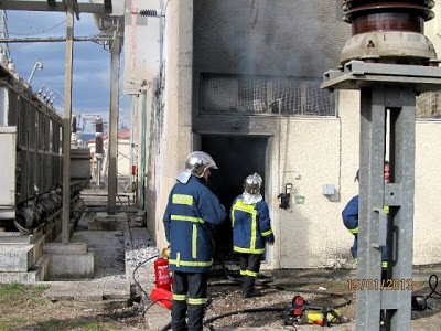 Ισχυρή έκρηξη σε υποσταθμό της ΔΕΗ στη Ραΐνα Αγρινίου - Φωτογραφία 3