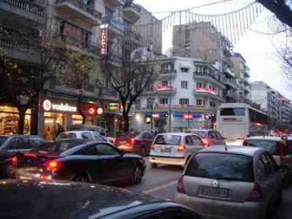 Θεσσαλονίκη: Χάος στους δρόμους λόγω της έλλειψης λεωφορείων - Δείτε φωτό! - Φωτογραφία 1