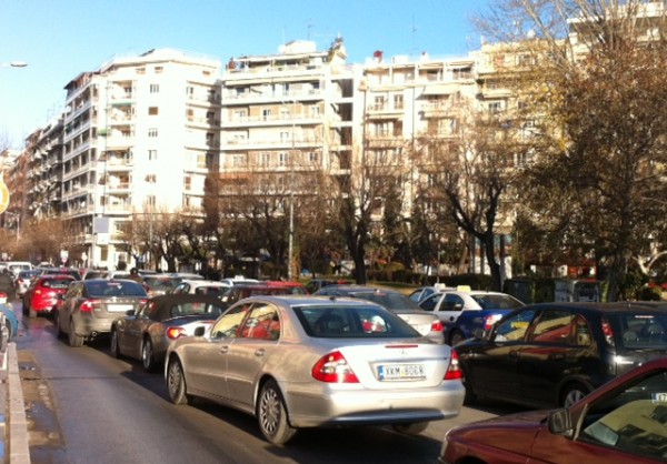 Θεσσαλονίκη: Χάος στους δρόμους λόγω της έλλειψης λεωφορείων - Δείτε φωτό! - Φωτογραφία 3