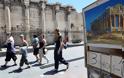 Χώρα «μέσης επικινδυνότητας» η Ελλάδα για τους τουρίστες