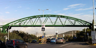 Νέες πεζογέφυρες στην Αττική - Φωτογραφία 1