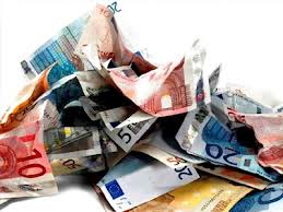 Στα 57 δισ. ευρώ εκτινάχθηκαν μέσα στο 2012 τα κόκκινα δάνεια - Φωτογραφία 1