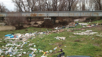 Για μόλυνση του ποταμού Βοσβόζη στην Κομοτηνή, κάνει λόγο αναγνώστης - Φωτογραφία 2
