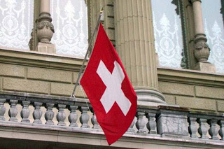 «Σαφάρι» αδήλωτων καταθέσεων Ούγγρων σε Ελβετία και Αυστρία - Φωτογραφία 1