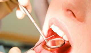 Απήργησαν οι Λαρισαίοι οδοντίατροι για να «μην αφανιστεί ο κλάδος τους» - Φωτογραφία 1