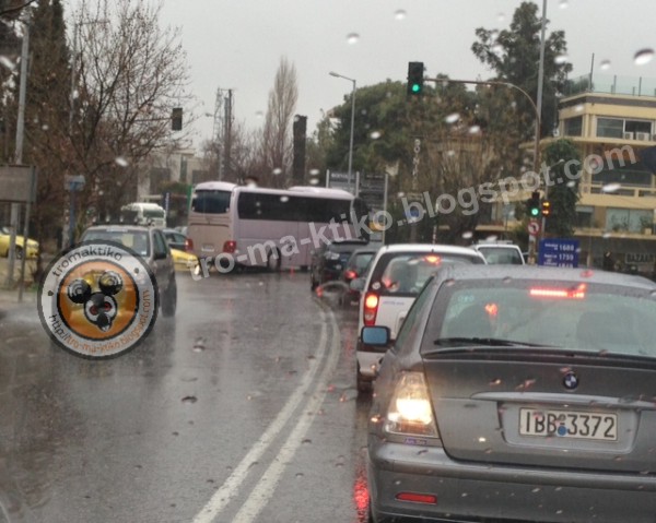 Πολλά προβλήματα από τη κακοκαιρία και απεργίες στους δρόμους της Αθήνας - Φωτογραφία 2