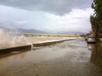 Πάτρα: Λιμνοθάλασσα η οδός Ποσειδώνος στο Ρίο - Δείτε φωτο - Φωτογραφία 2