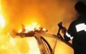 ΣΥΜΒΑΙΝΕΙ ΤΩΡΑ: Φωτιά σε αυτοκίνητο στη Ν. Ιωνία Βόλου