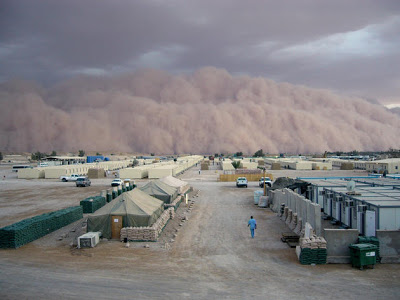 Απειλητικές αμμοθύελλες «καταβροχθίζουν» πόλεις! [photos] - Φωτογραφία 6