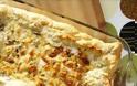 Η συνταγή της ημέρας: Πανεύκολη μανιταρόπιτα με τυρί και γαλοπούλα