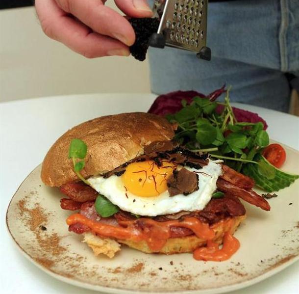 Ένα χάμπουργκερ 178 ευρώ! - Φωτογραφία 3