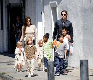 Αngelina Jolie: Έγκυος στο 7ο παιδί! Aυτή τη φορά οι φήμες αληθεύουν; - Φωτογραφία 1