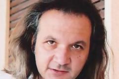 Δείτε τον Χρήστο Θηβαίο με το γιο του!