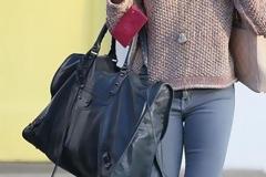 Oversized It bags: Ποια να επιλέξεις ανάλογα με την ηλικία σου