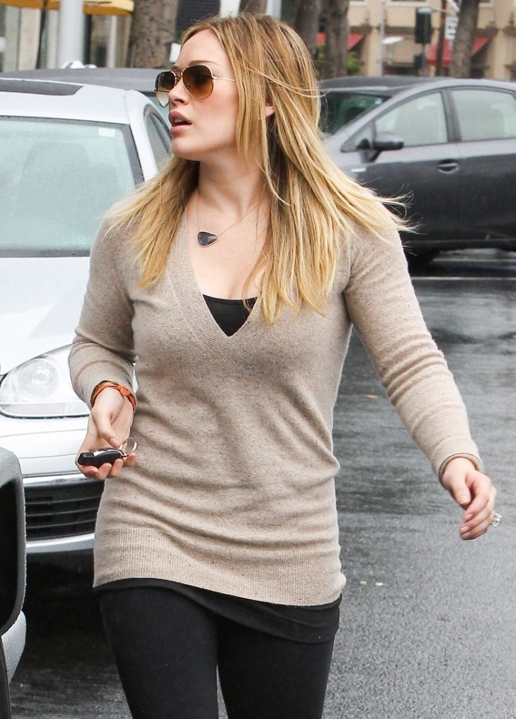 Hilary Duff: Shopping με τον δέκα μηνών γιο της (φωτό) - Φωτογραφία 6