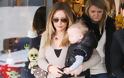 Hilary Duff: Shopping με τον δέκα μηνών γιο της (φωτό) - Φωτογραφία 2