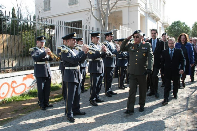 Κατάθεση στεφάνου του Α/ΓΕΕΘΑ στο μνημείο του Ολοκαυτώματος - Φωτογραφία 3