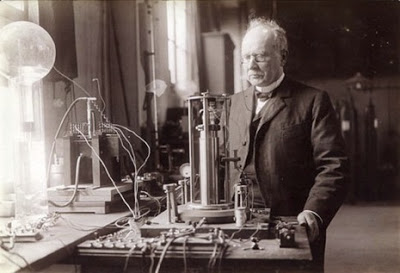 Το μυστικό πείραμα της Καστέλλας (1903) - Φωτογραφία 2